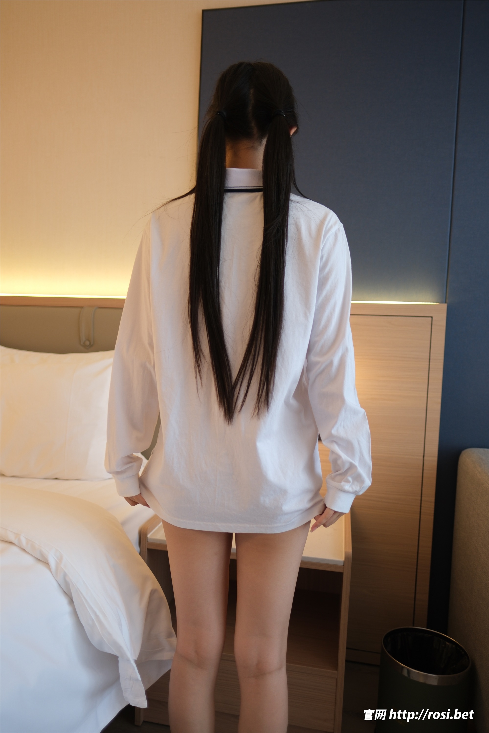 ROSI写真 2025.12.02 NO.5111